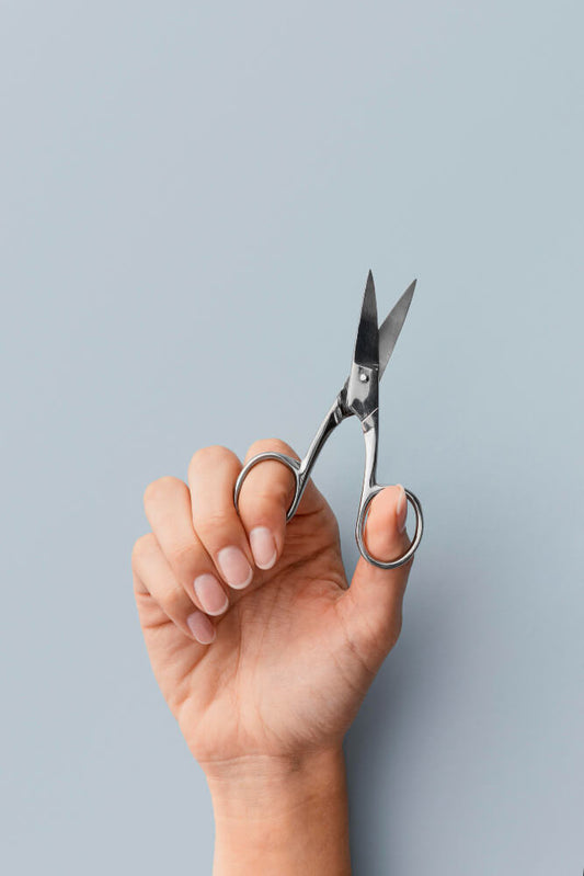 Het Belang van een Scherpe en Duurzame Nagelschaar